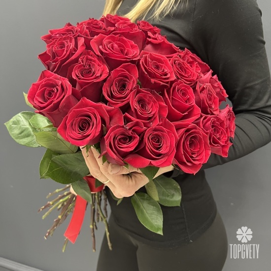 Букет из 25 красных роз 50см