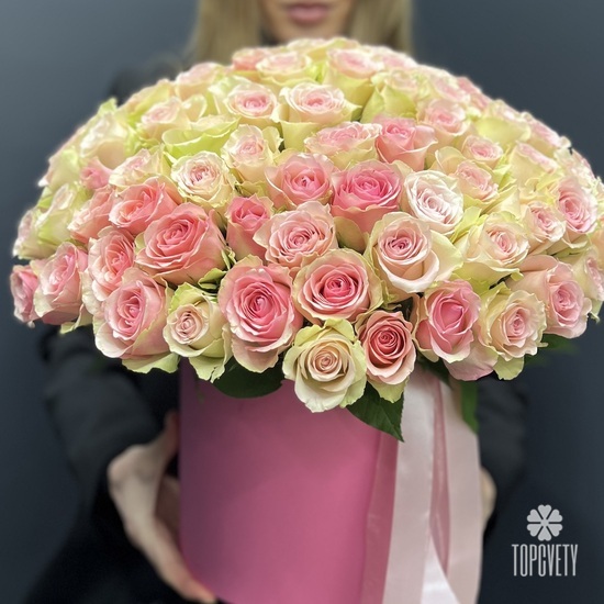 Композиция из 101 розовой розы в коробке