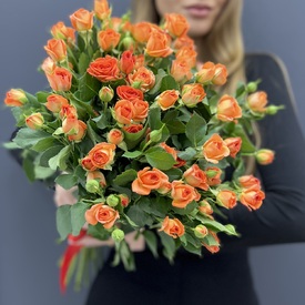 Букет из 11 кустовых роз
