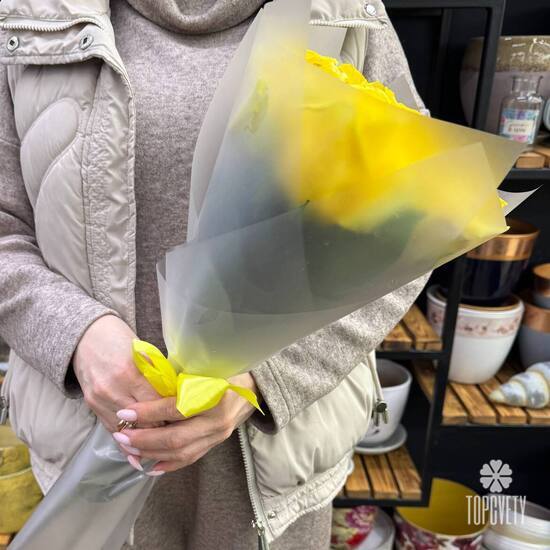 Букет из 7 роз Хай Елоу 50см