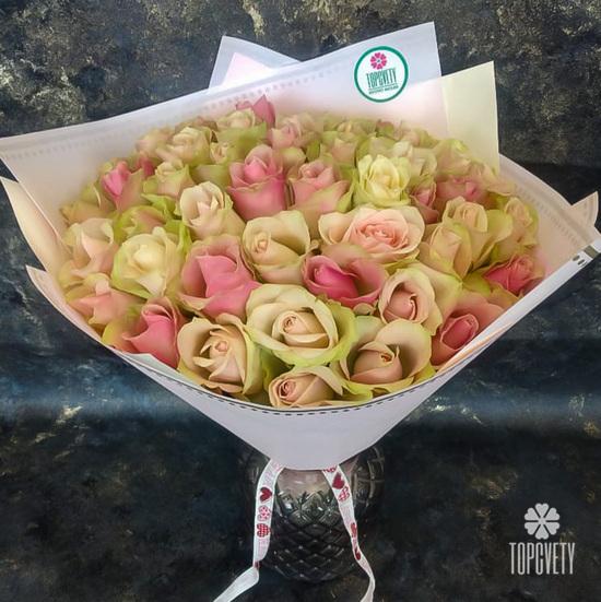 Букет из 51 розовой розы микс 40см