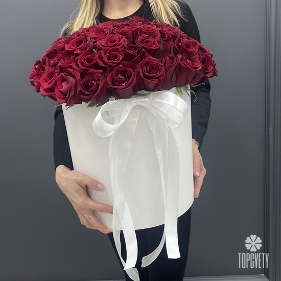 Композиция из 101 красной розы в коробке