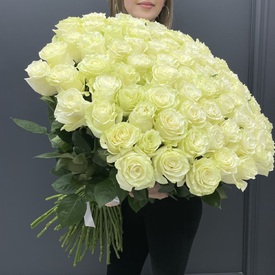 Букет из 101 белой розы Мондиаль 70см