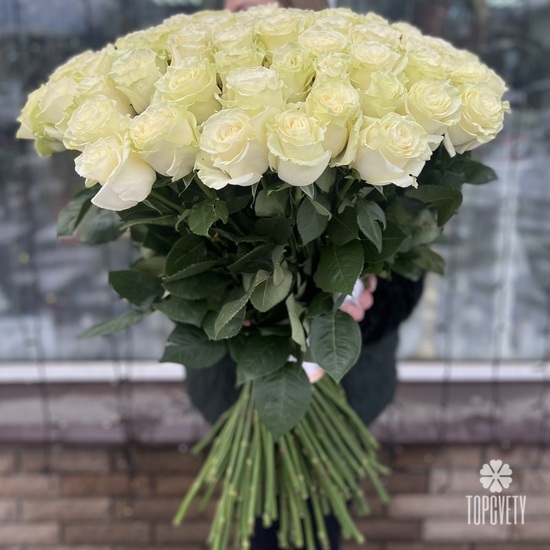 Букет из 101 белой розы Мондиаль 80см